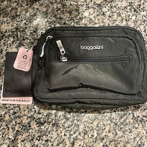 Baggallini triple zip Travel bag, grey / black with plum interior